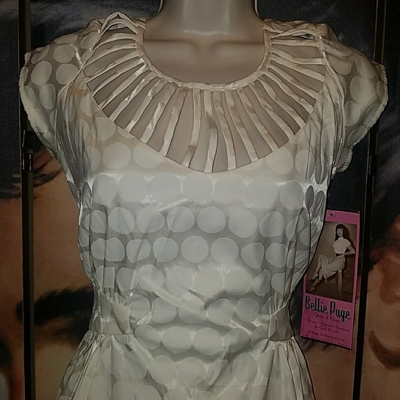 Bettie Page Put a Ring On It Bridal Dress White - Picture 2 of 8